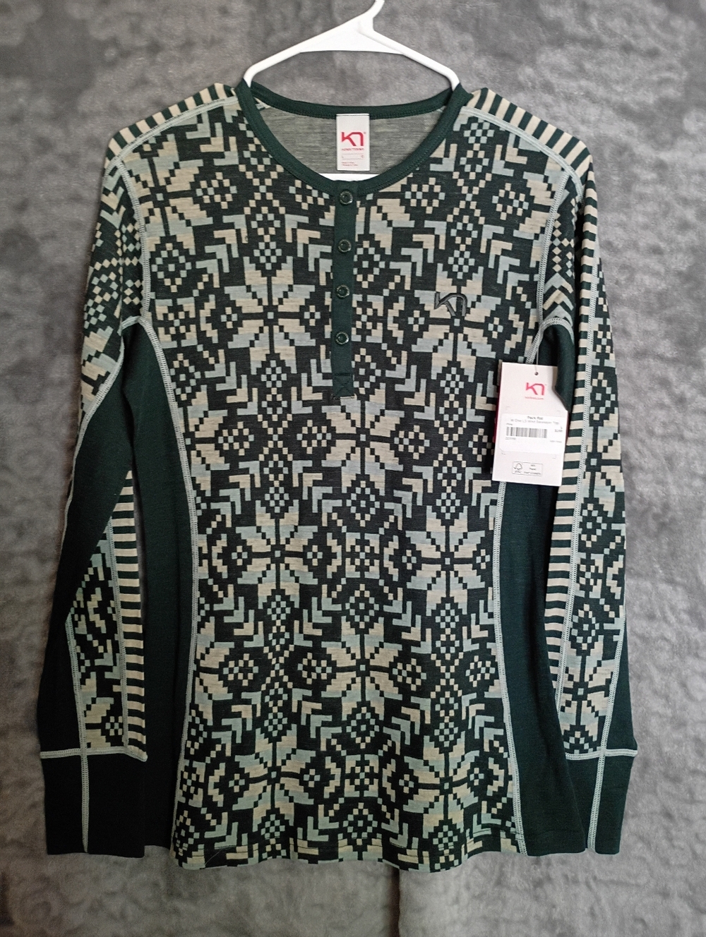 Kari Traa Green and Cream Patterned Henley Base Layer Top